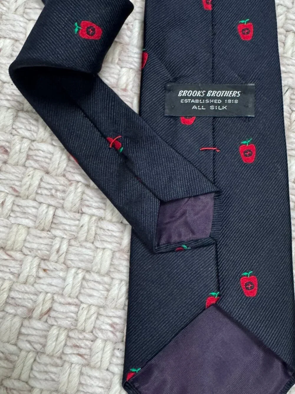 Vintage Brooks Brothers 100% Silk Navy & Red Apple Motif Necktie Novelty Preppy